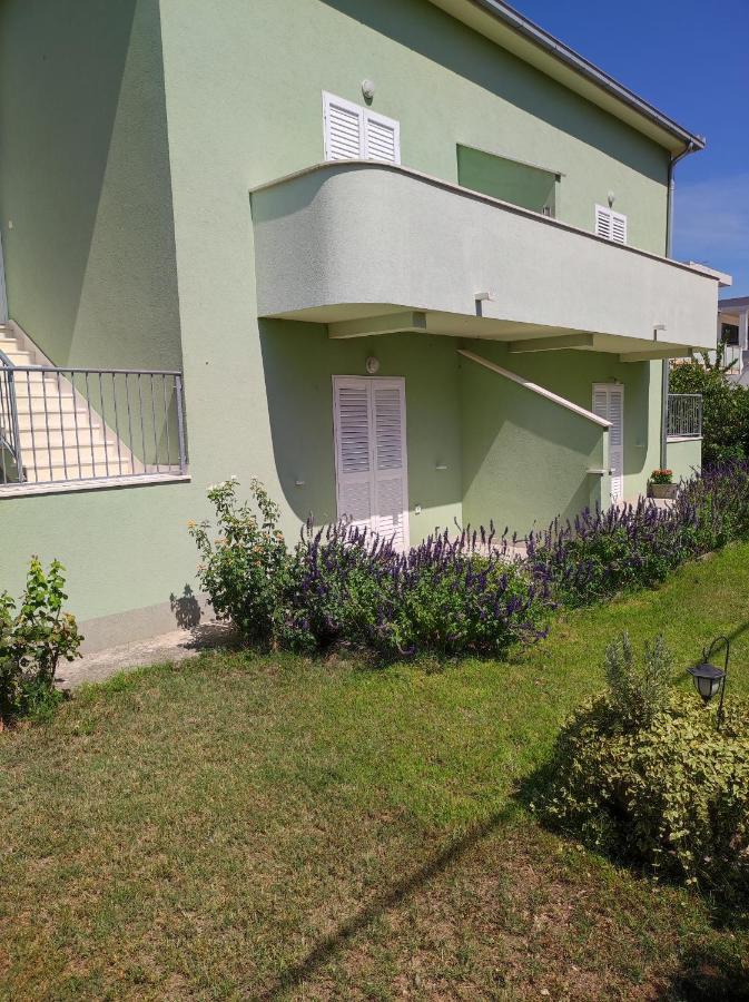 Apartments Valeria Kaštela エクステリア 写真