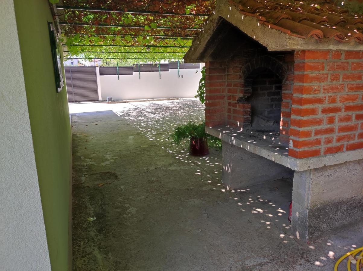 Apartments Valeria Kaštela エクステリア 写真