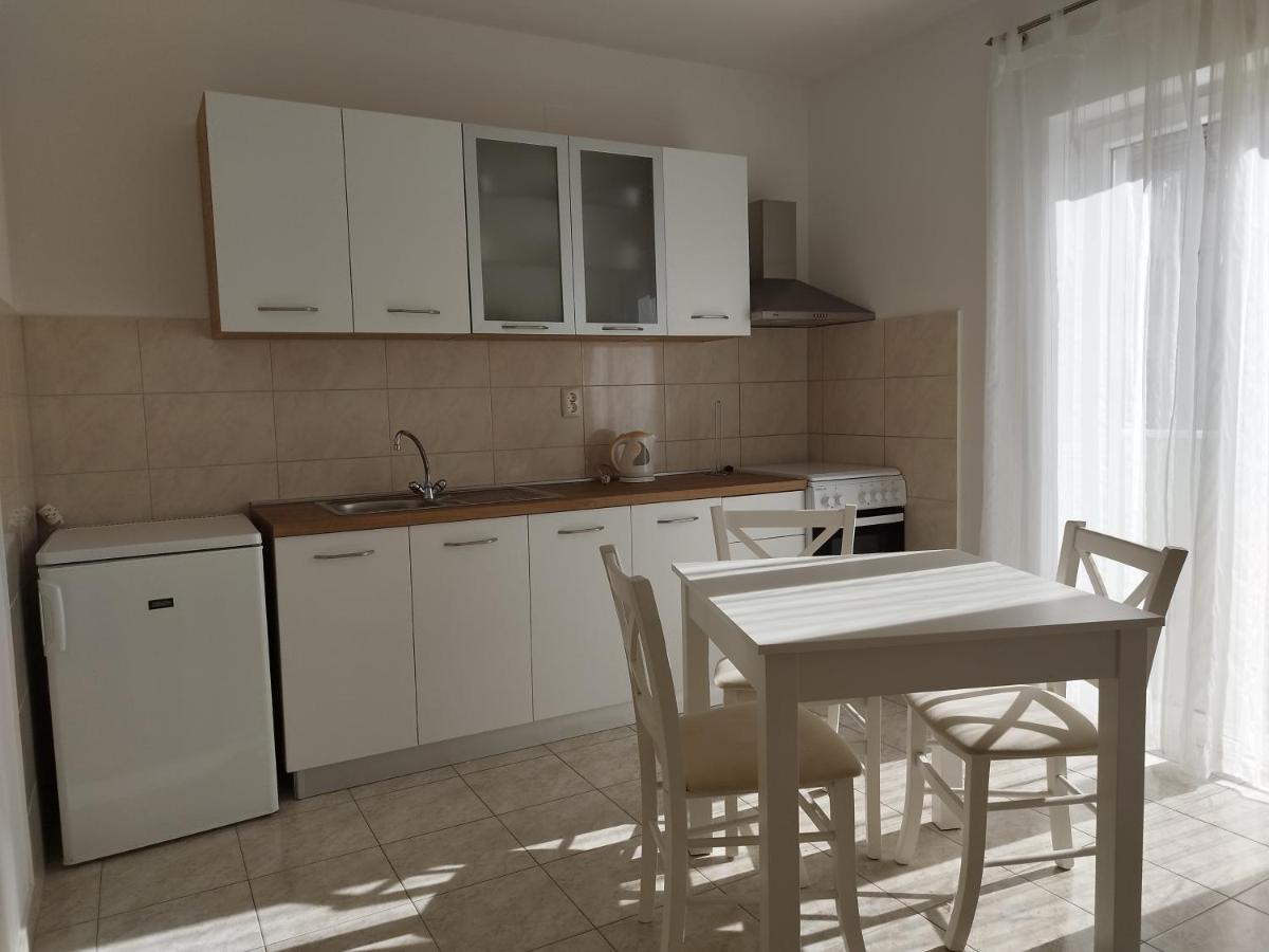 Apartments Valeria Kaštela エクステリア 写真